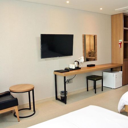 Jeju Noblesse Hotel Exterior photo